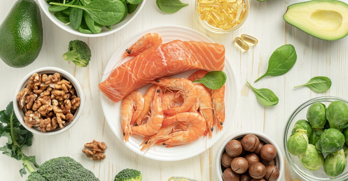 foods that are good for eyes health, eye vision and eyesight, salmon, prawn, nuts, omega-3, avocado, broccoli